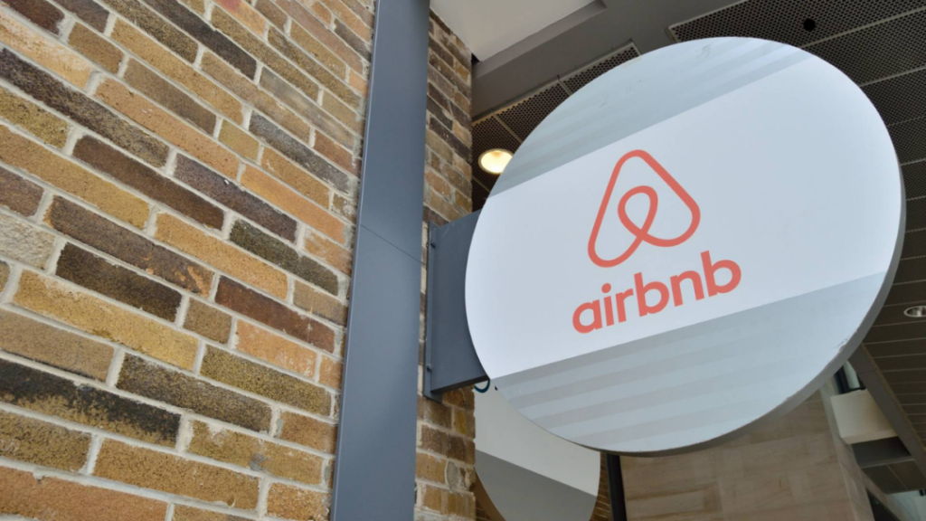 Veintiséis hoteles en Francia denuncian a Airbnb por competencia desleal