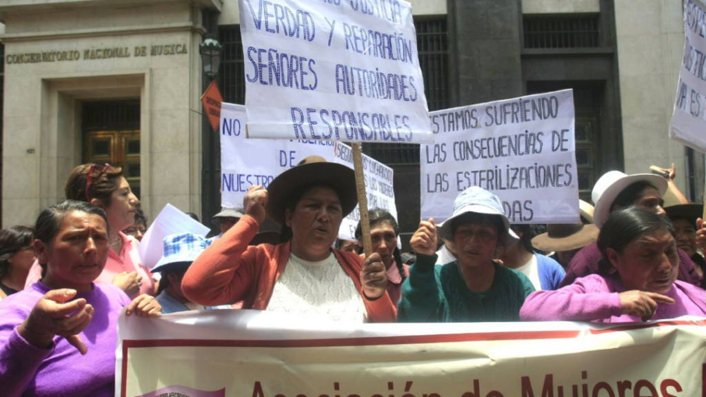 Política de “esterilización forzada” en Perú violó los derechos de las mujeres, afirma la ONU