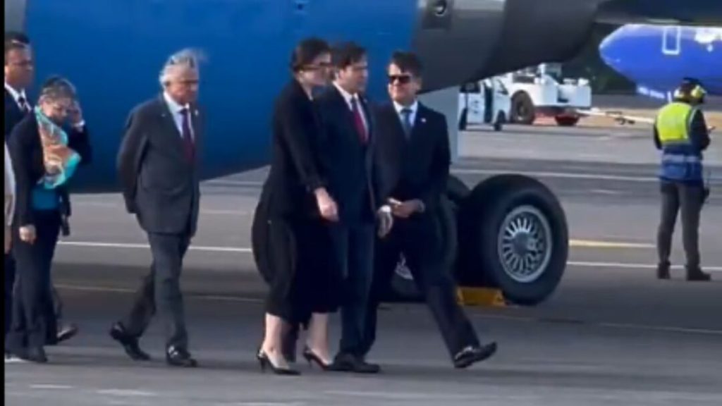 Marco Rubio continúa su gira y llega a Costa Rica tras visitar El Salvador