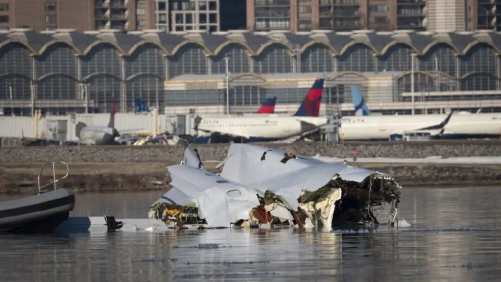 Recuperación de 67 cuerpos tras colisión aérea en Washington