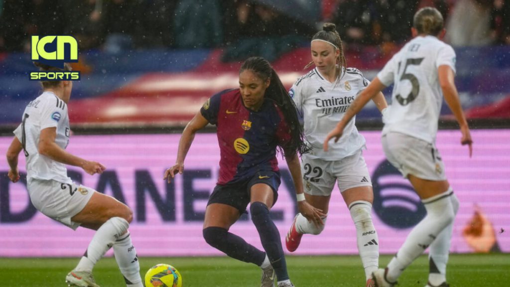 Real Madrid hace historia y gana su primer clásico femenino al Barcelona