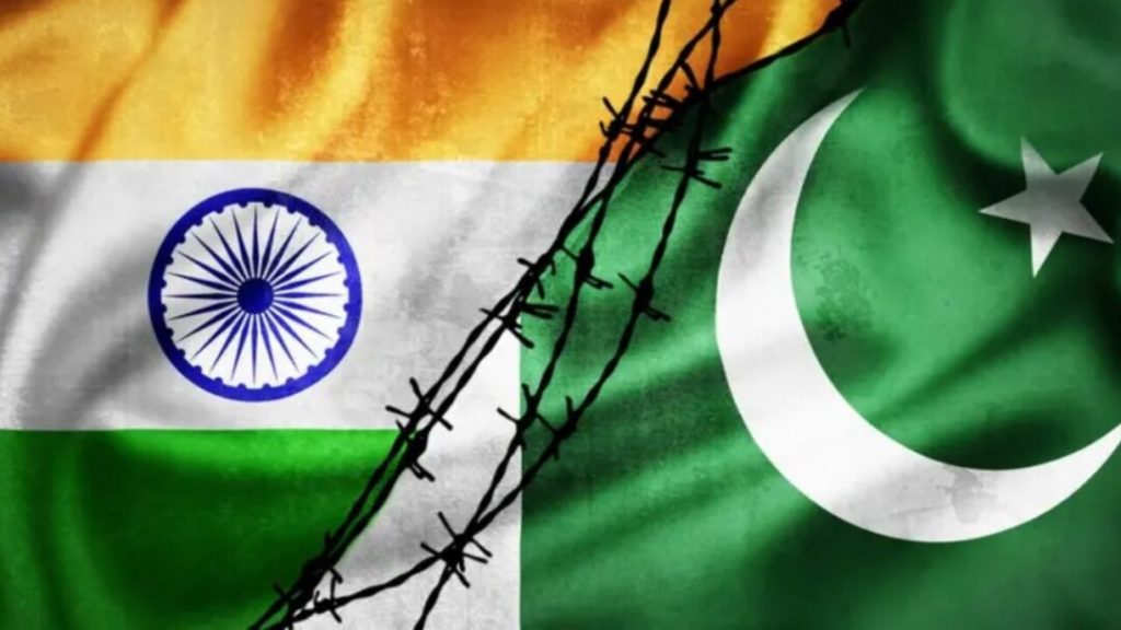 Pakistán dice que expulsará a diplomáticos indios y suspende visas para ciudadanos de India