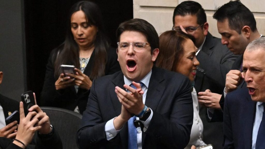 Muere el senador y precandidato presidencial Miguel Uribe Turbay tras atentado en Bogotá