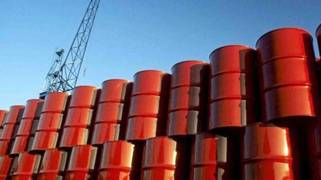 Subida brusca de 7,1 millones de barriles en reservas de petróleo de EE. UU. sorprende al mercado