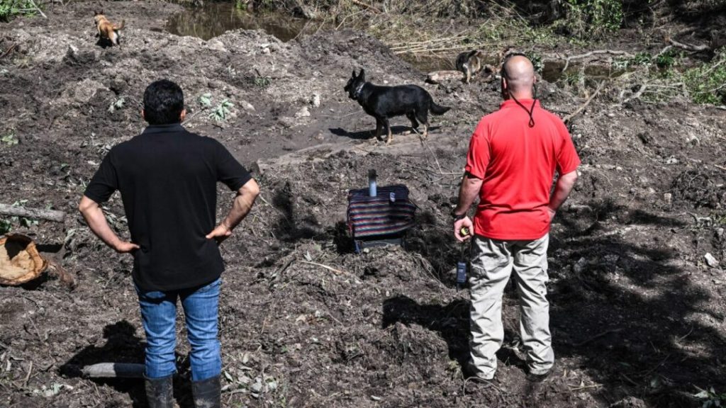 Rescatistas de Texas enfrentan críticas tras devastadoras inundaciones